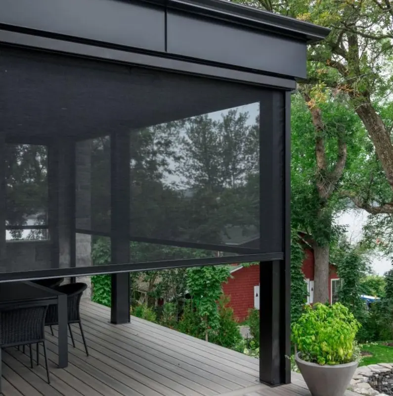 Persiana screen en terraza exterior
